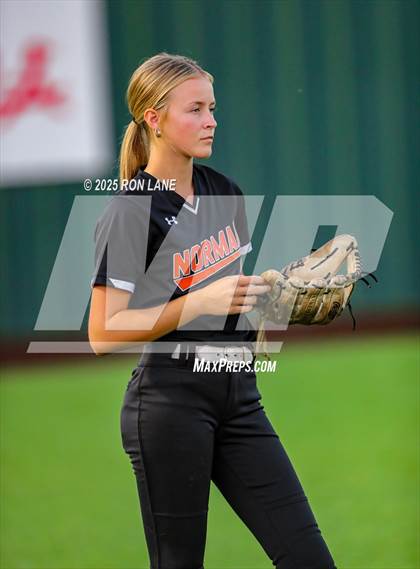 Thumbnail 3 in Norman @ Mustang photogallery.