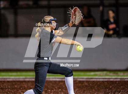 Thumbnail 3 in Norman @ Mustang photogallery.