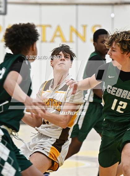 Thumbnail 3 in FR: George Washington @ Thomas Jefferson photogallery.