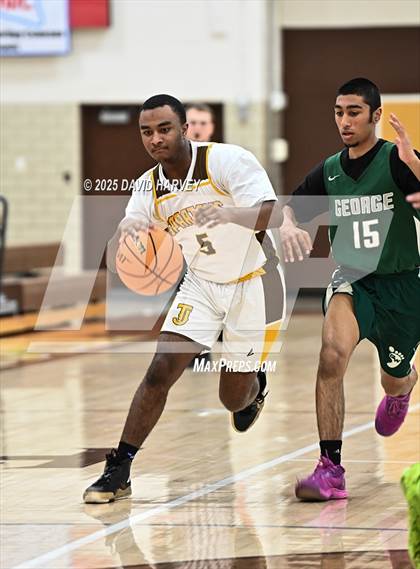 Thumbnail 3 in FR: George Washington @ Thomas Jefferson photogallery.