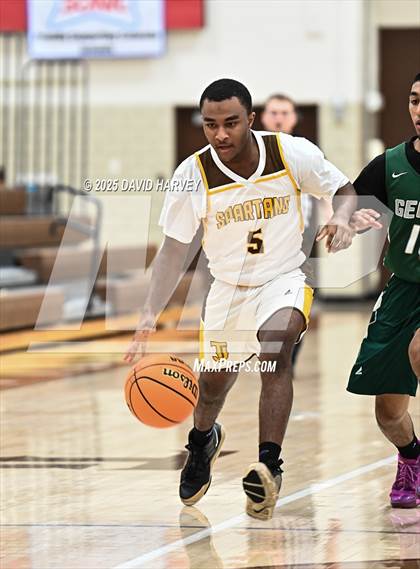 Thumbnail 1 in FR: George Washington @ Thomas Jefferson photogallery.