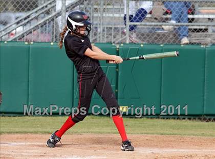 Thumbnail 3 in Vista Ridge vs. New Braunfels (Westlake Tournament) photogallery.