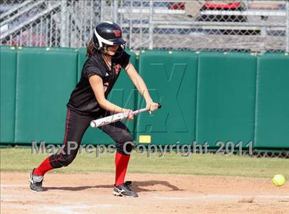Thumbnail 2 in Vista Ridge vs. New Braunfels (Westlake Tournament) photogallery.