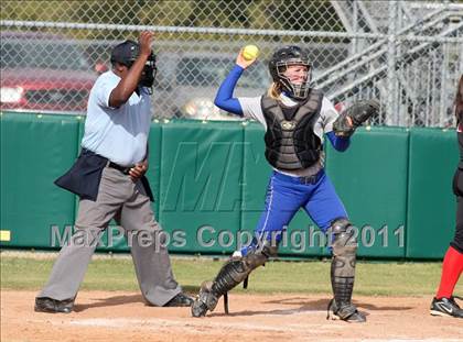 Thumbnail 3 in Vista Ridge vs. New Braunfels (Westlake Tournament) photogallery.