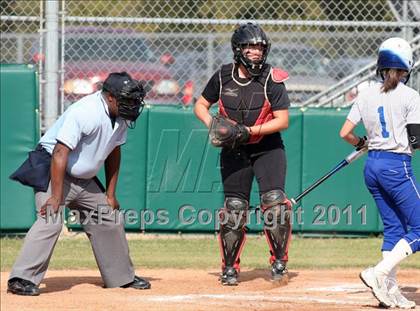 Thumbnail 2 in Vista Ridge vs. New Braunfels (Westlake Tournament) photogallery.