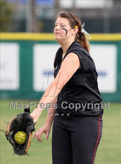 Thumbnail 3 in Vista Ridge vs. New Braunfels (Westlake Tournament) photogallery.