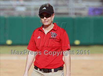 Thumbnail 3 in Vista Ridge vs. New Braunfels (Westlake Tournament) photogallery.