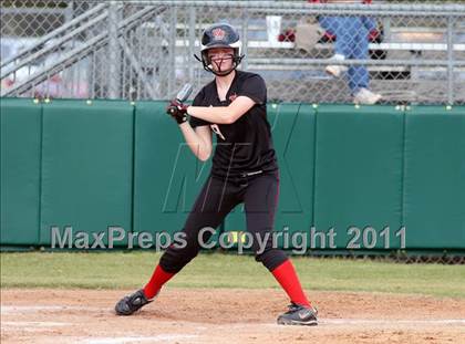 Thumbnail 3 in Vista Ridge vs. New Braunfels (Westlake Tournament) photogallery.