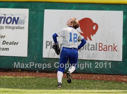 Thumbnail 2 in Vista Ridge vs. New Braunfels (Westlake Tournament) photogallery.