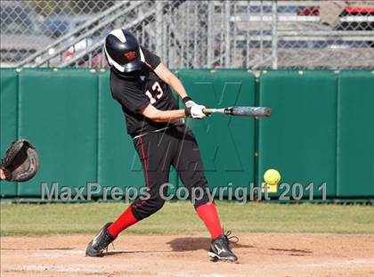Thumbnail 2 in Vista Ridge vs. New Braunfels (Westlake Tournament) photogallery.