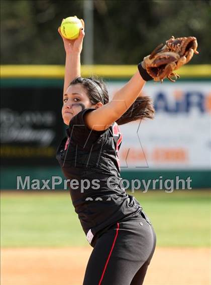 Thumbnail 3 in Vista Ridge vs. New Braunfels (Westlake Tournament) photogallery.