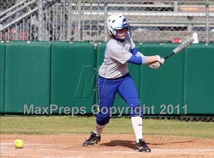Thumbnail 2 in Vista Ridge vs. New Braunfels (Westlake Tournament) photogallery.