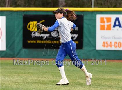 Thumbnail 3 in Vista Ridge vs. New Braunfels (Westlake Tournament) photogallery.