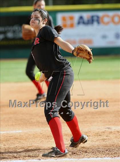 Thumbnail 3 in Vista Ridge vs. New Braunfels (Westlake Tournament) photogallery.