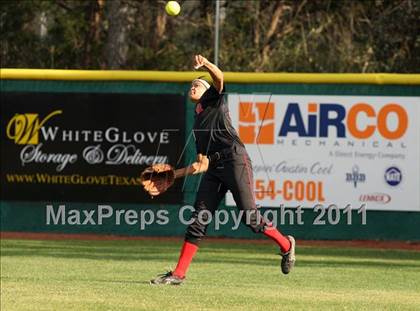 Thumbnail 2 in Vista Ridge vs. New Braunfels (Westlake Tournament) photogallery.
