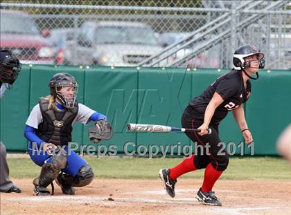 Thumbnail 2 in Vista Ridge vs. New Braunfels (Westlake Tournament) photogallery.