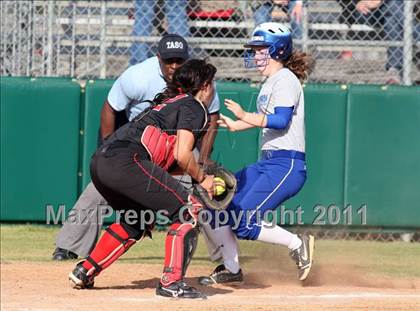 Thumbnail 3 in Vista Ridge vs. New Braunfels (Westlake Tournament) photogallery.