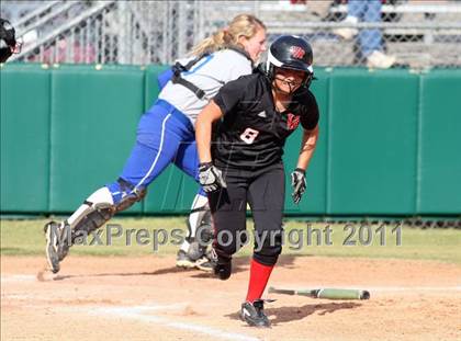 Thumbnail 2 in Vista Ridge vs. New Braunfels (Westlake Tournament) photogallery.