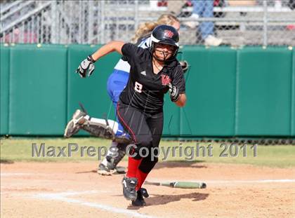 Thumbnail 3 in Vista Ridge vs. New Braunfels (Westlake Tournament) photogallery.