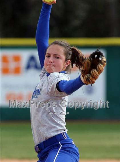 Thumbnail 1 in Vista Ridge vs. New Braunfels (Westlake Tournament) photogallery.