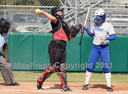 Thumbnail 3 in Vista Ridge vs. New Braunfels (Westlake Tournament) photogallery.