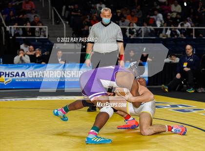 Thumbnail 1 in 2022 NYSPHSAA Wrestling Championships - Finals 132 lbs - 160 lbs photogallery.