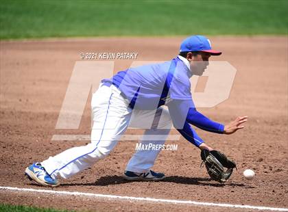Thumbnail 3 in Waterford vs. East Catholic (CIAC Class M Semifinal) photogallery.