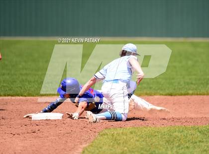 Thumbnail 3 in Waterford vs. East Catholic (CIAC Class M Semifinal) photogallery.