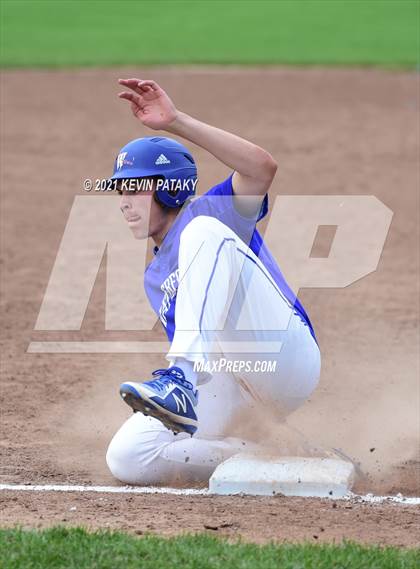 Thumbnail 1 in Waterford vs. East Catholic (CIAC Class M Semifinal) photogallery.