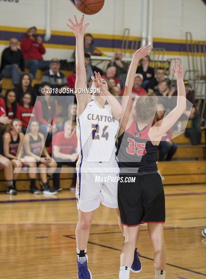 Thumbnail 3 in Prentice @ Clayton (WIAA D5 Regional Semifinal)  photogallery.