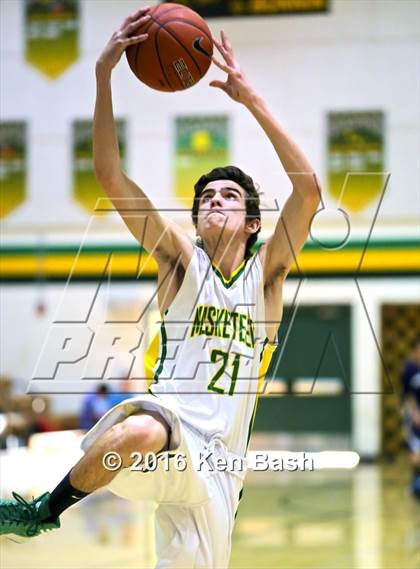 Thumbnail 2 in Camarillo @ Moorpark photogallery.