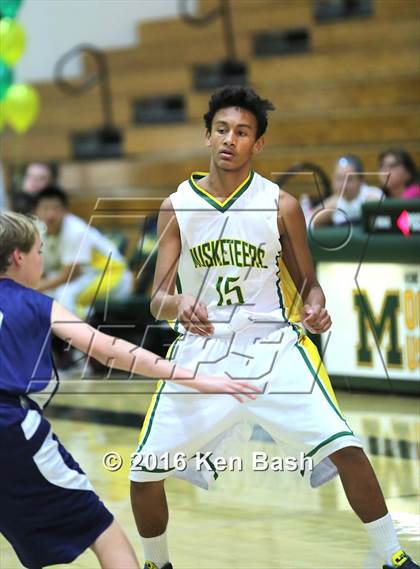 Thumbnail 2 in Camarillo @ Moorpark photogallery.
