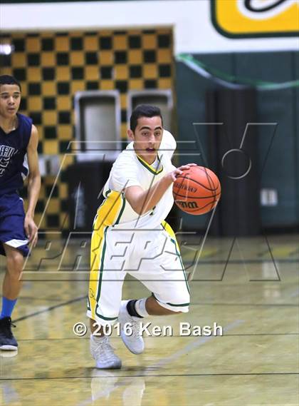 Thumbnail 1 in Camarillo @ Moorpark photogallery.