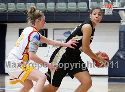 Thumbnail 3 in Archbishop Mitty vs. Berkeley (Miramonte Holiday Classic) photogallery.