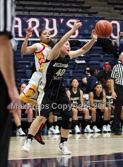 Thumbnail 1 in Archbishop Mitty vs. Berkeley (Miramonte Holiday Classic) photogallery.