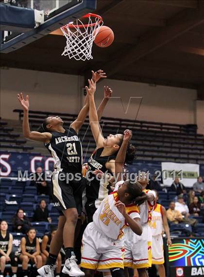 Thumbnail 1 in Archbishop Mitty vs. Berkeley (Miramonte Holiday Classic) photogallery.