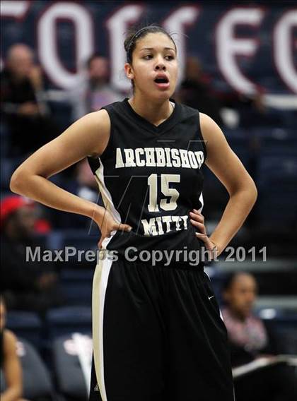 Thumbnail 3 in Archbishop Mitty vs. Berkeley (Miramonte Holiday Classic) photogallery.
