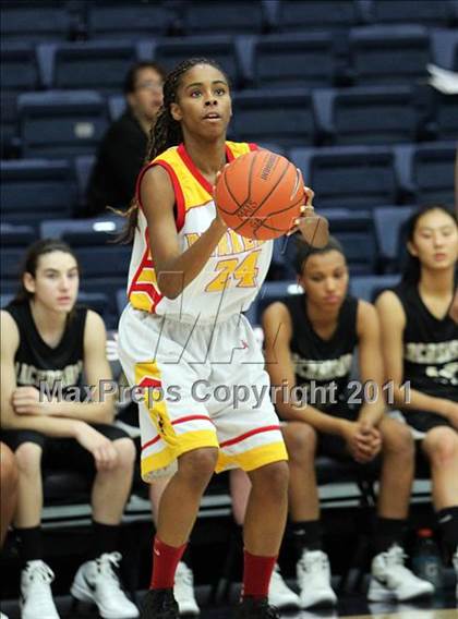 Thumbnail 3 in Archbishop Mitty vs. Berkeley (Miramonte Holiday Classic) photogallery.