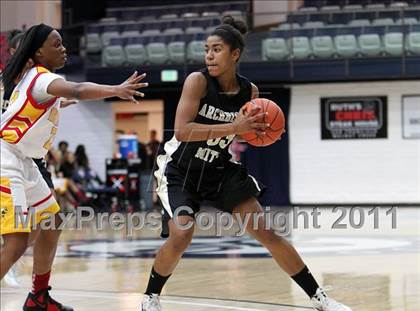 Thumbnail 2 in Archbishop Mitty vs. Berkeley (Miramonte Holiday Classic) photogallery.