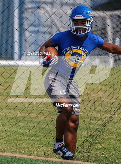Thumbnail 3 in Tupelo vs Germantown (U of Memphis 7v7) photogallery.