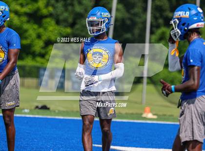 Thumbnail 1 in Tupelo vs Germantown (U of Memphis 7v7) photogallery.