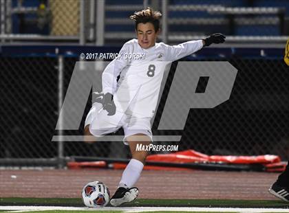 Thumbnail 3 in St. Patrick vs. Freeport (IHSA 2A Super-Sectional) photogallery.