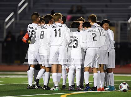 Thumbnail 2 in St. Patrick vs. Freeport (IHSA 2A Super-Sectional) photogallery.