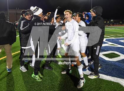 Thumbnail 2 in St. Patrick vs. Freeport (IHSA 2A Super-Sectional) photogallery.