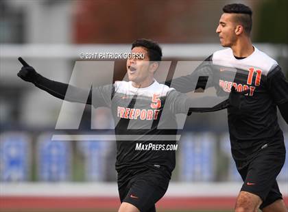 Thumbnail 3 in St. Patrick vs. Freeport (IHSA 2A Super-Sectional) photogallery.