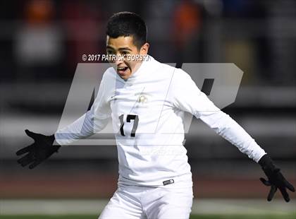 Thumbnail 1 in St. Patrick vs. Freeport (IHSA 2A Super-Sectional) photogallery.