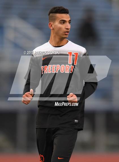 Thumbnail 1 in St. Patrick vs. Freeport (IHSA 2A Super-Sectional) photogallery.