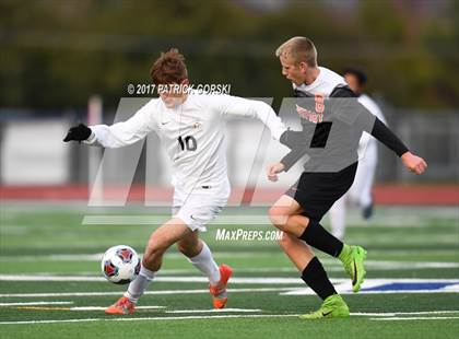 Thumbnail 1 in St. Patrick vs. Freeport (IHSA 2A Super-Sectional) photogallery.