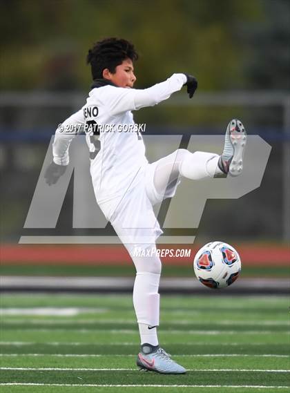 Thumbnail 1 in St. Patrick vs. Freeport (IHSA 2A Super-Sectional) photogallery.