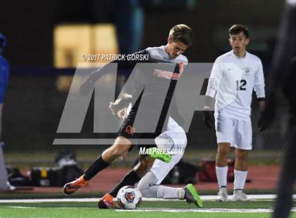 Thumbnail 3 in St. Patrick vs. Freeport (IHSA 2A Super-Sectional) photogallery.